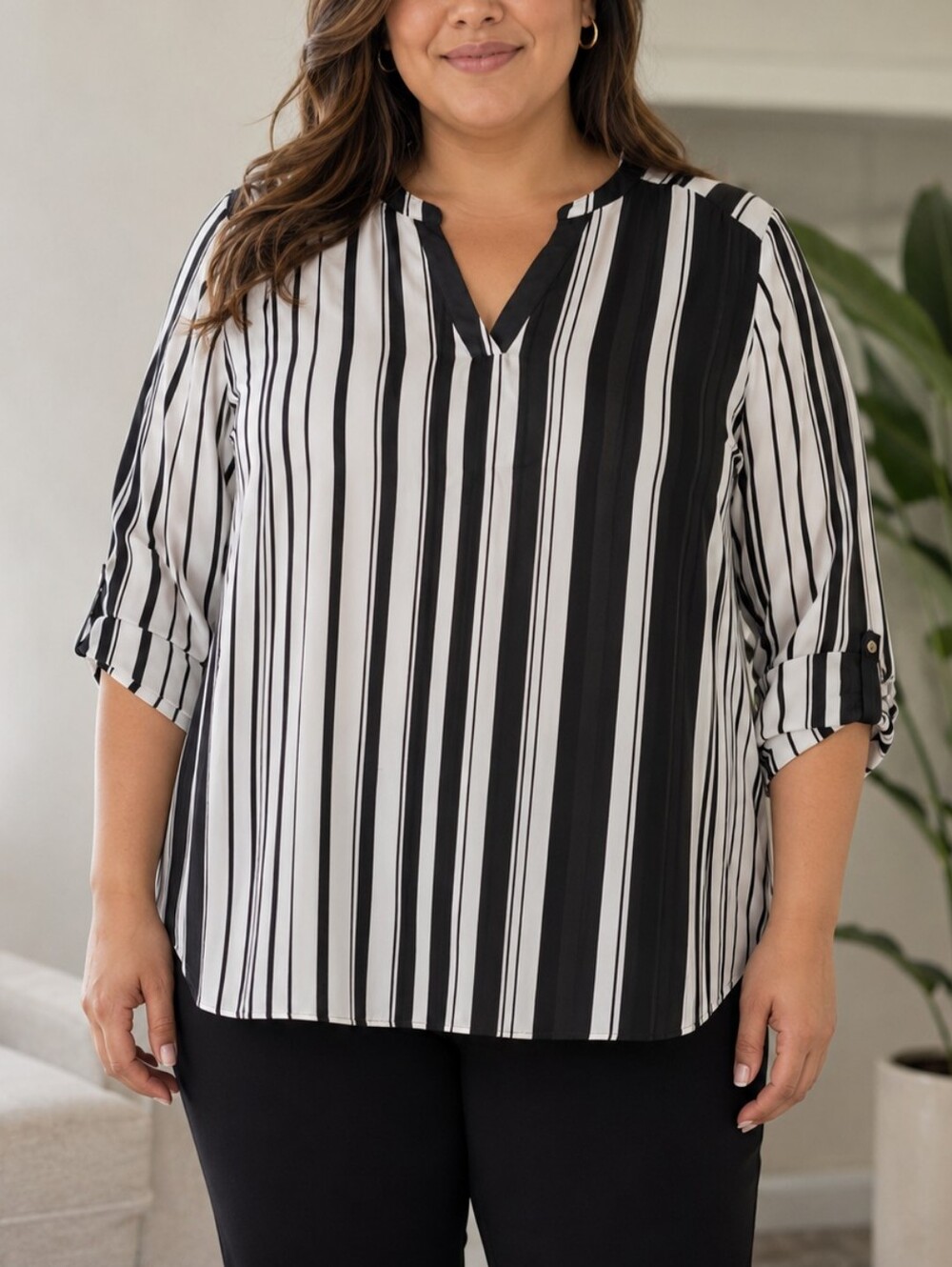 Worthington Vertical Striped Black And White Blouse 3/4 Sleeve